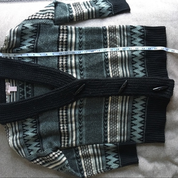 ⚪ 3/$15 Forever 21 teal & black aztec patterned - Picture 14 of 14